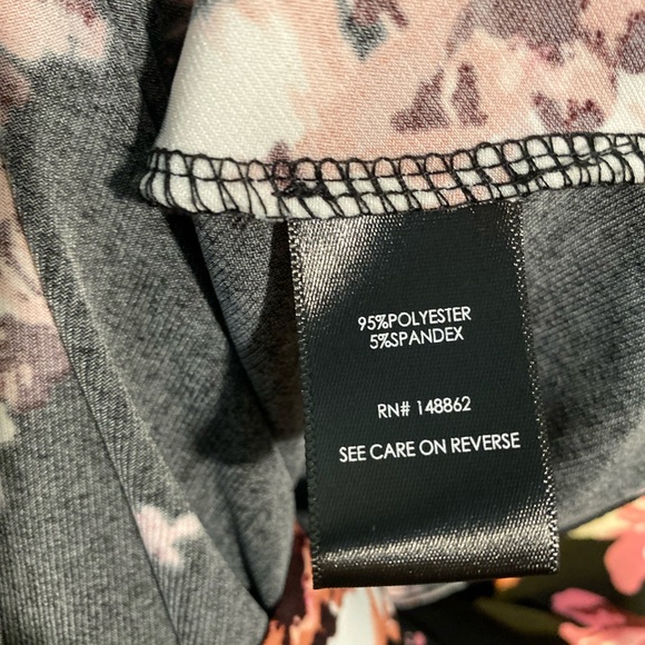 Torrid size 3X black floral tie wrap top - Picture 5 of 5